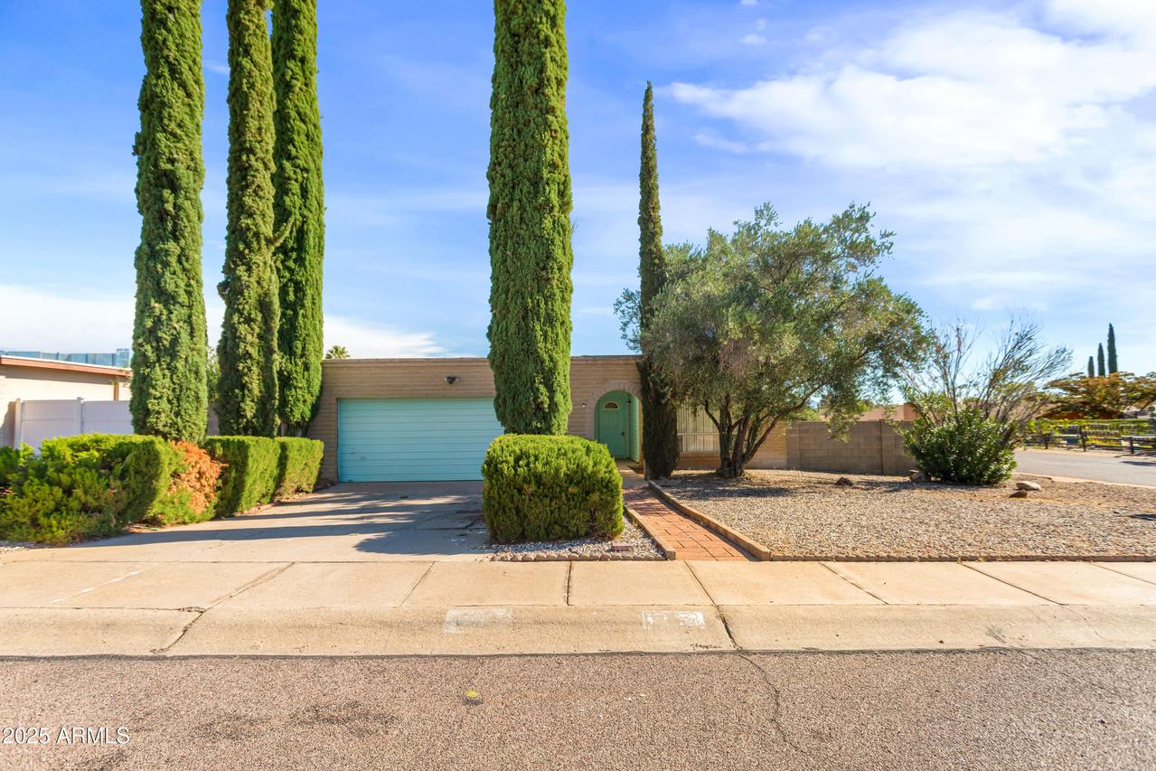 1151 Palo Verde Dr., Sierra Vista, AZ 85635