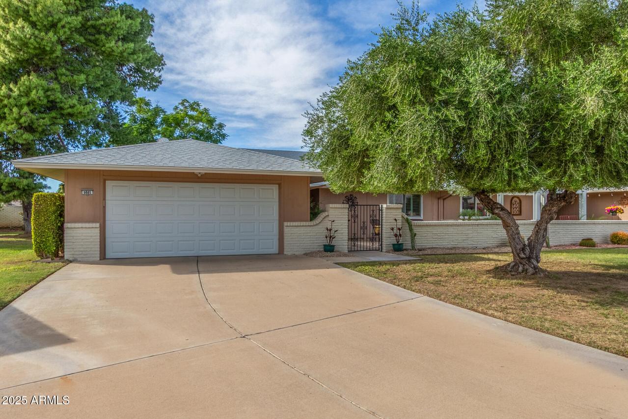 9885 W Spanish Moss Ct., Sun City, AZ 85373