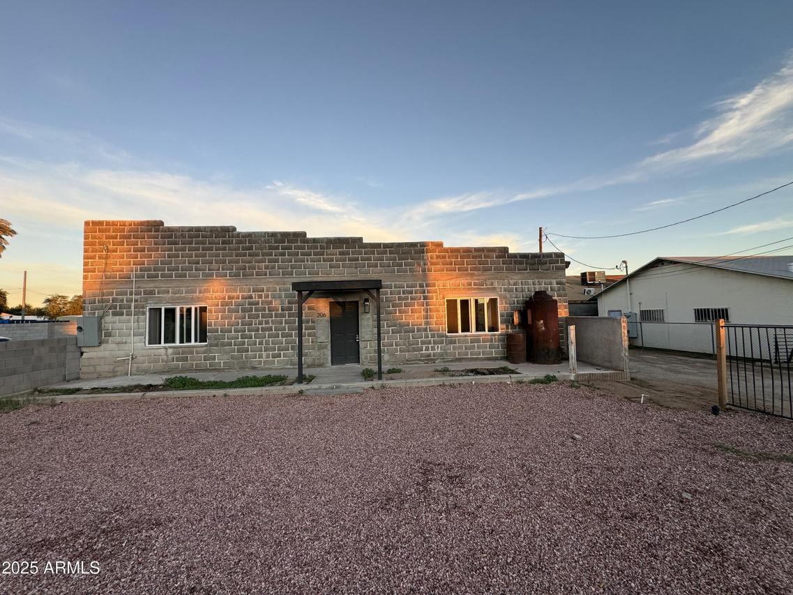 206 S 5th Ave., Buckeye, AZ 85326