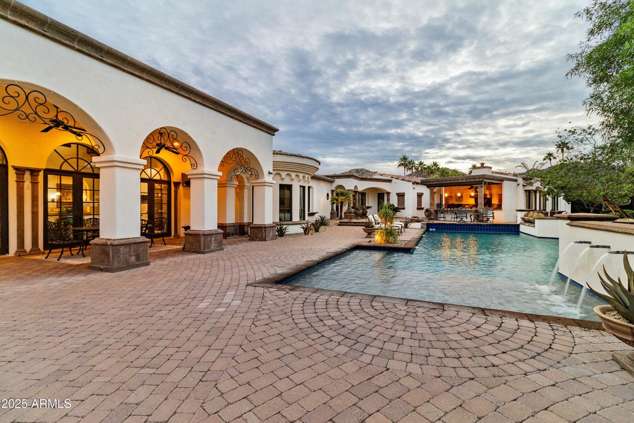 6770 E Bluebird Ln., Paradise Valley, AZ 85253