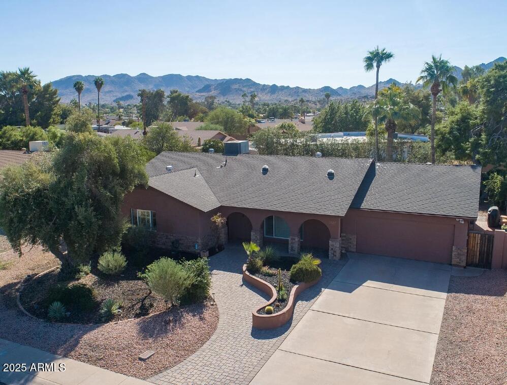 2837 E North Ln., Phoenix, AZ 85028