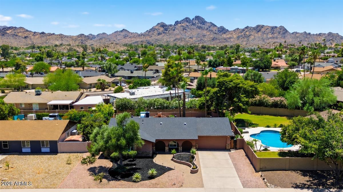 2837 E North Ln., Phoenix, AZ 85028