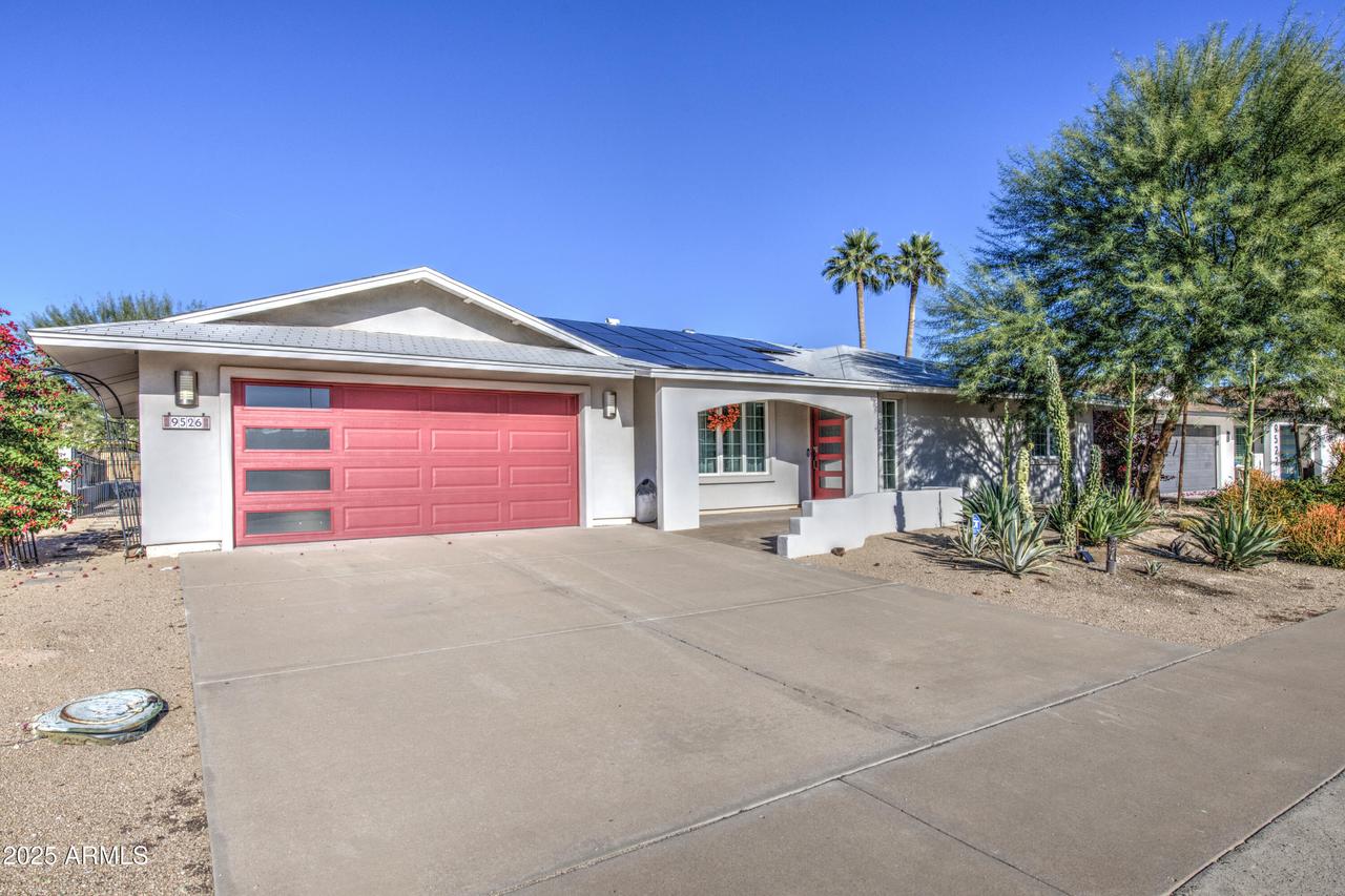 9526 W Calico Dr., Sun City, AZ 85373