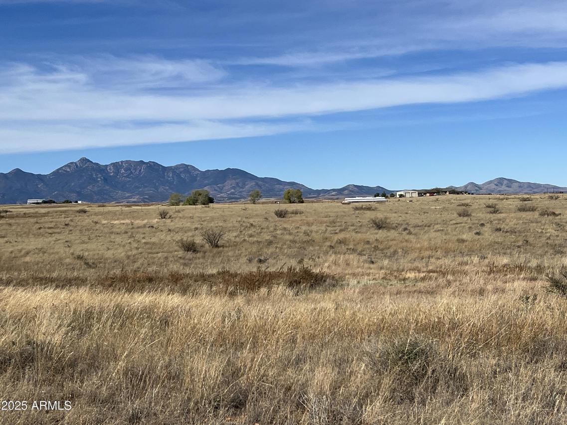 00 Red Man Dr. #5, Elgin, AZ 85611