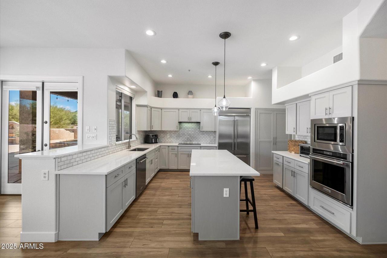 8056 E Lariat Ln., Scottsdale, AZ 85255