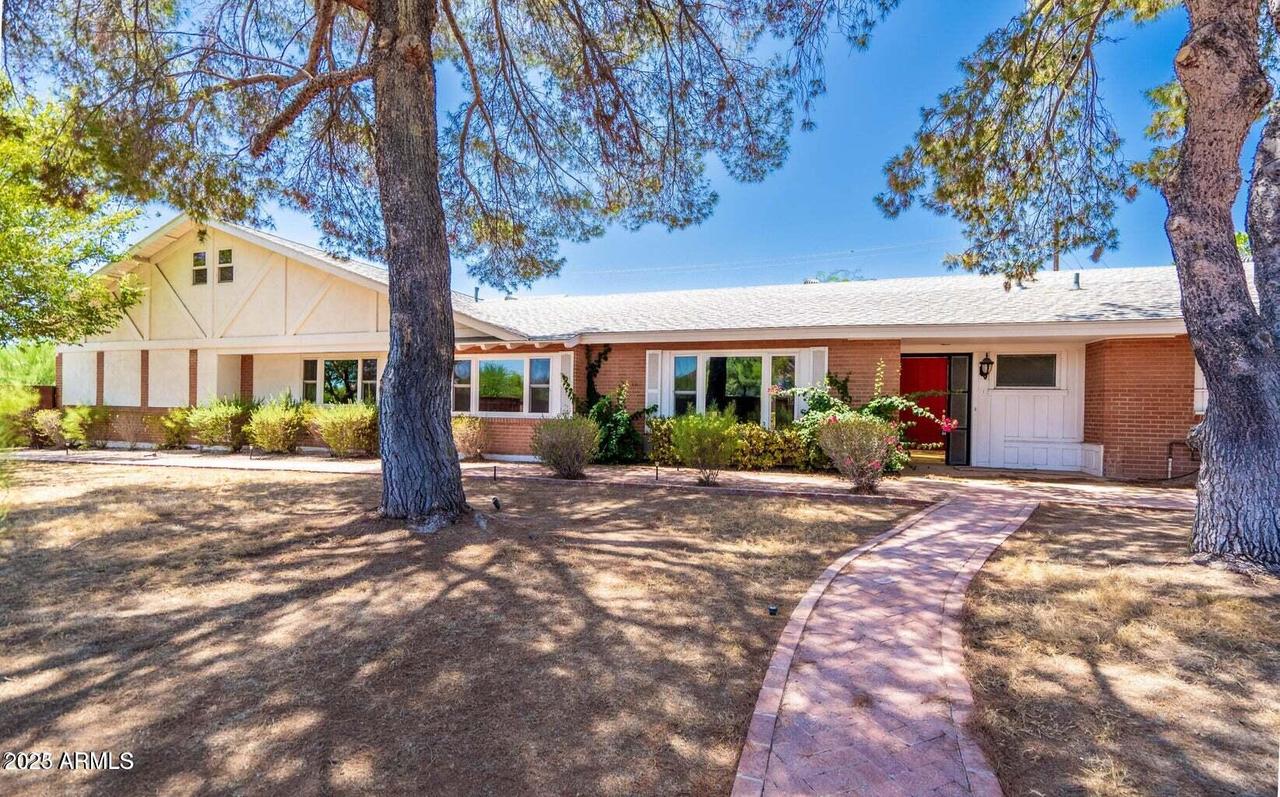 4350 E Vermont Ave., Phoenix, AZ 85018