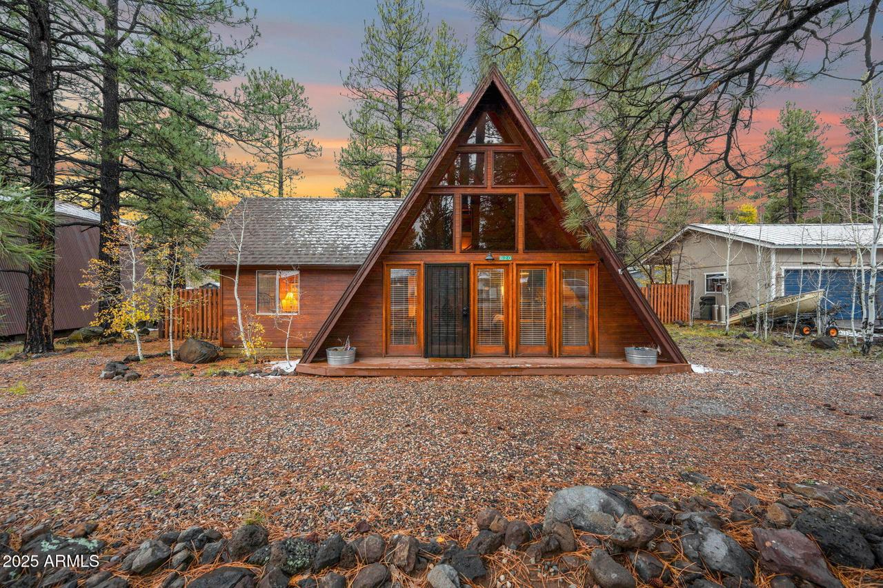 820 E Caribou Rd., Munds Park, AZ 86017