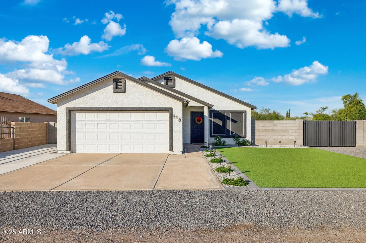 418 N 101st Pl., Mesa, AZ 85207