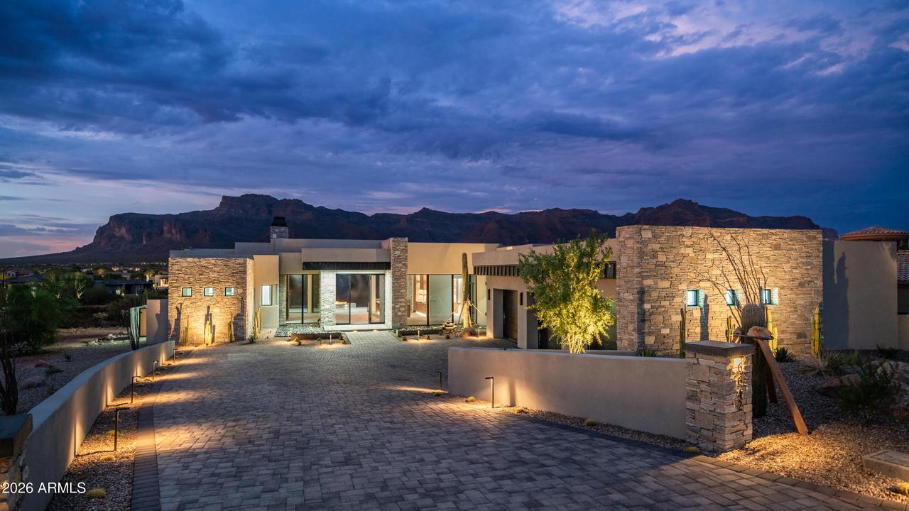 6642 E Old Camp Rd., Gold Canyon, AZ 85118