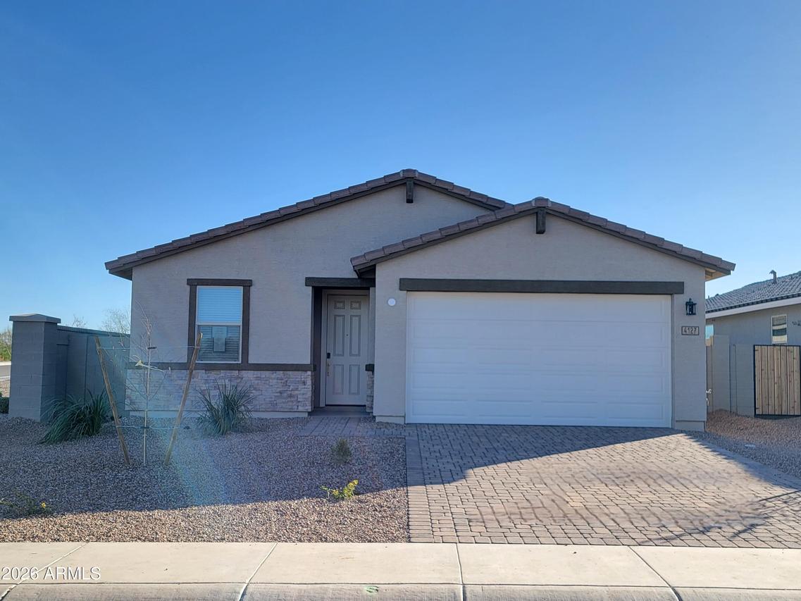 4127 W Erik Ln., San Tan Valley, AZ 85144