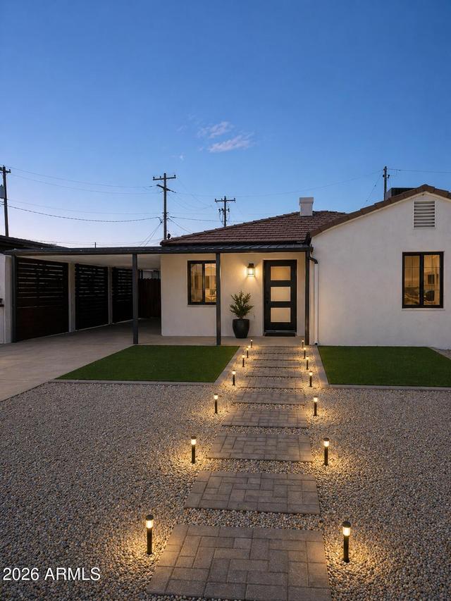 385 E Clarendon Ave., Phoenix, AZ 85012