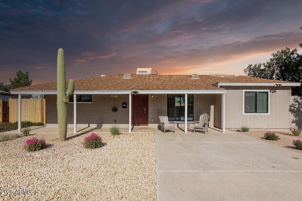 2806 W Royal Palm Rd., Phoenix, AZ 85051