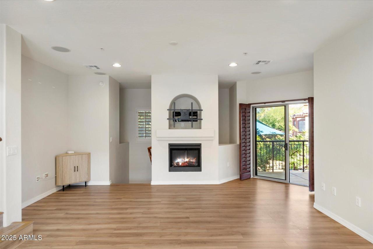 3935 E Rough Rider Rd. #1034, Phoenix, AZ 85050