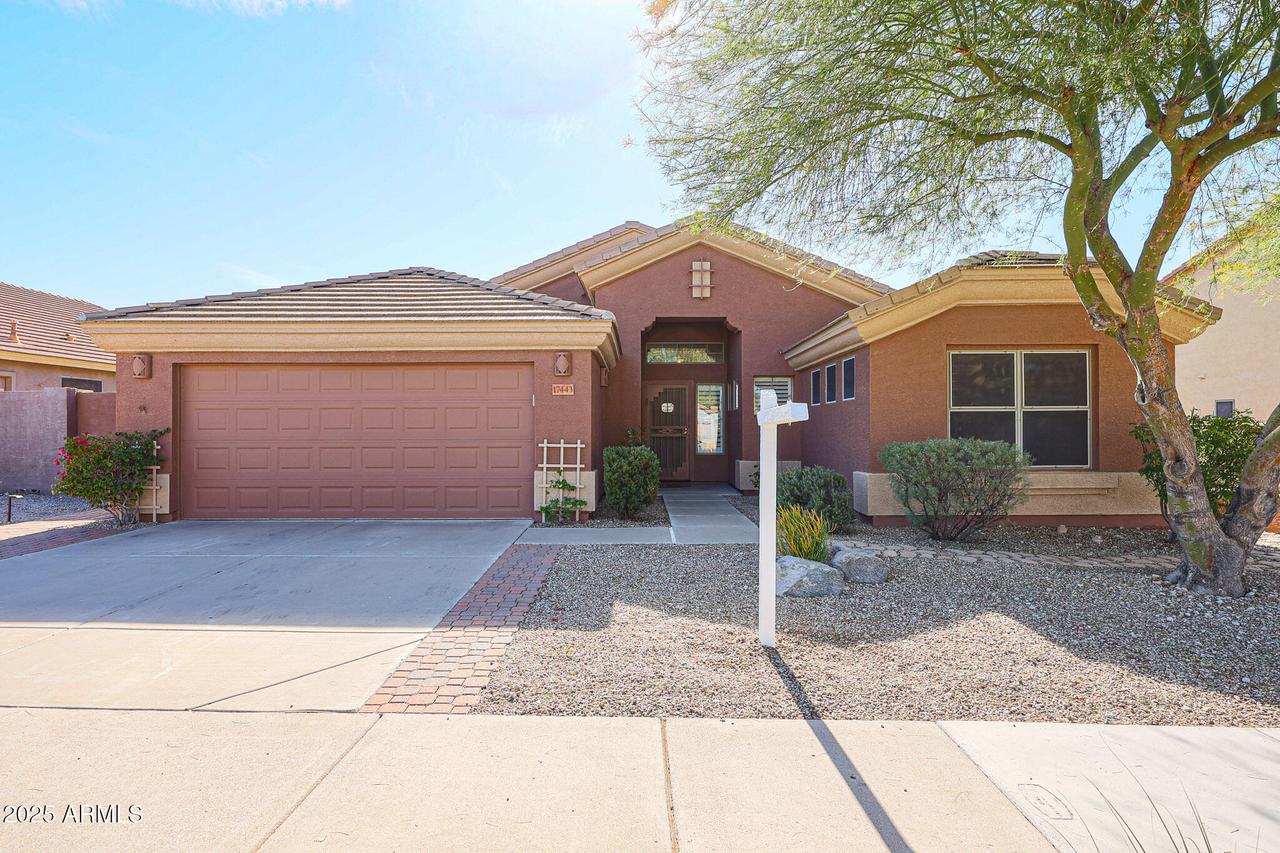 17443 W Wandering Creek Rd., Goodyear, AZ 85338