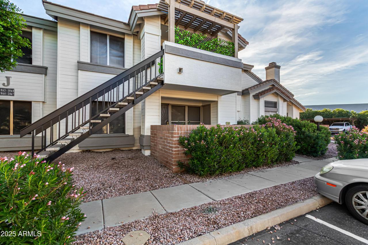 2201 N Comanche Dr. #1067, Chandler, AZ 85224