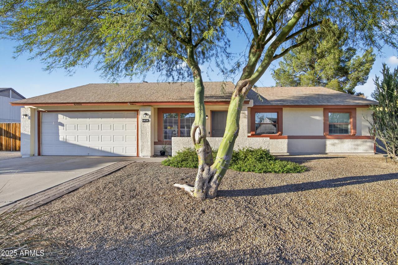 6820 W Sunnyside Dr., Peoria, AZ 85345