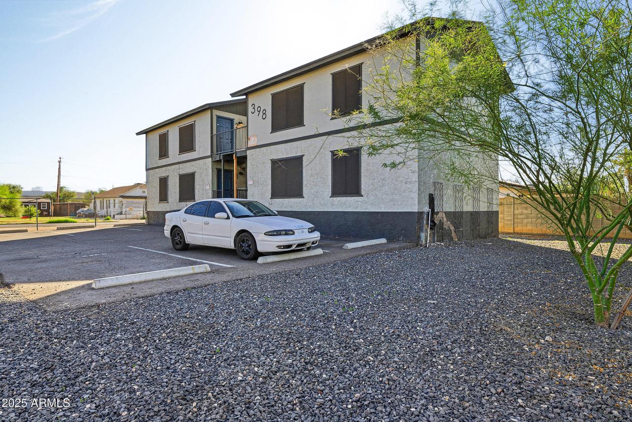 398 N 20th Dr., Phoenix, AZ 85009