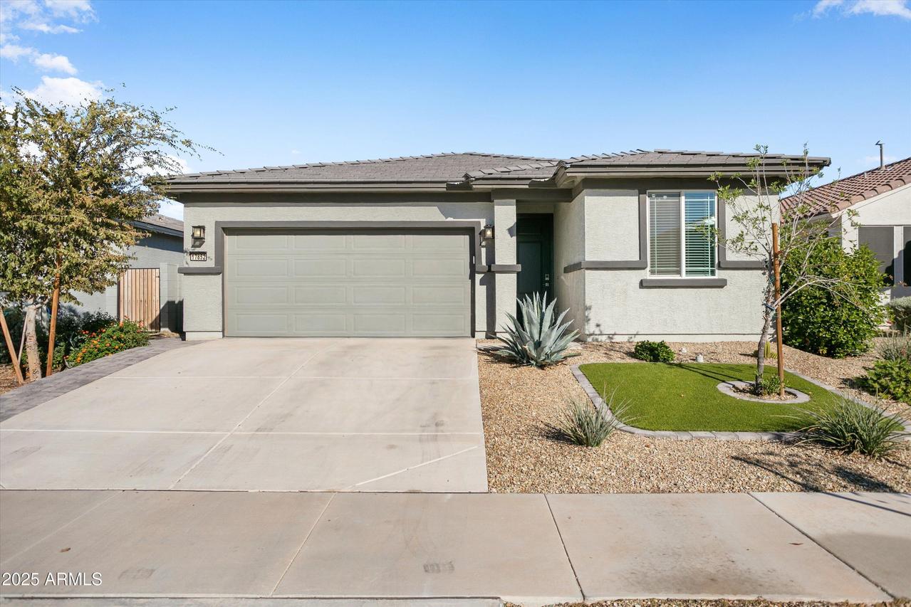 17852 W Country Club Ter., Surprise, AZ 85387