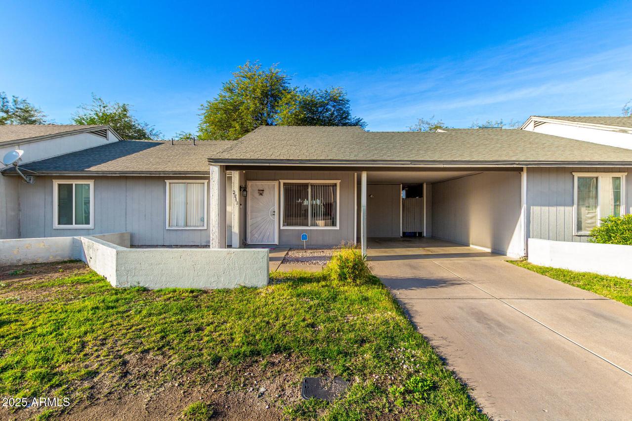 4028 E Carson Rd., Phoenix, AZ 85042