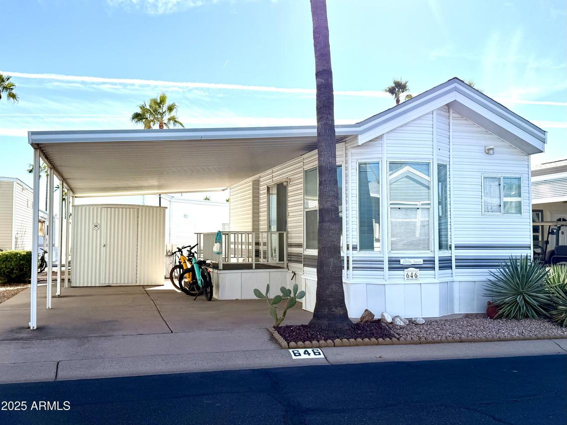 646 Hawks Eye Dr., Apache Junction, AZ 85119