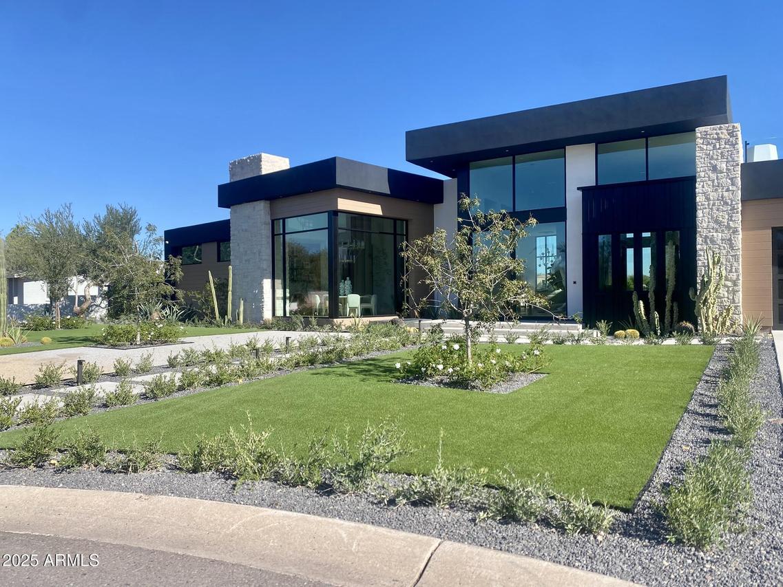 5249 N 37th Pl., Paradise Valley, AZ 85253