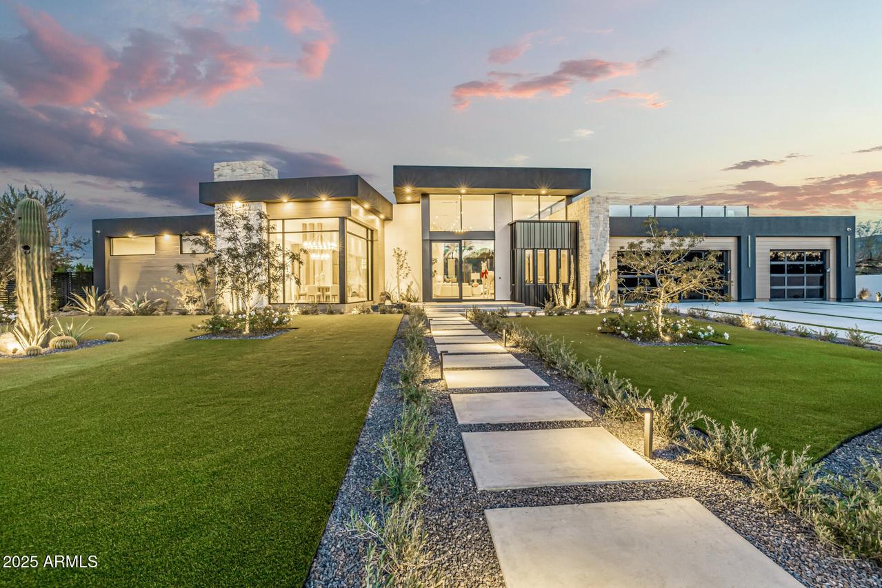 5249 N 37th Pl., Paradise Valley, AZ 85253