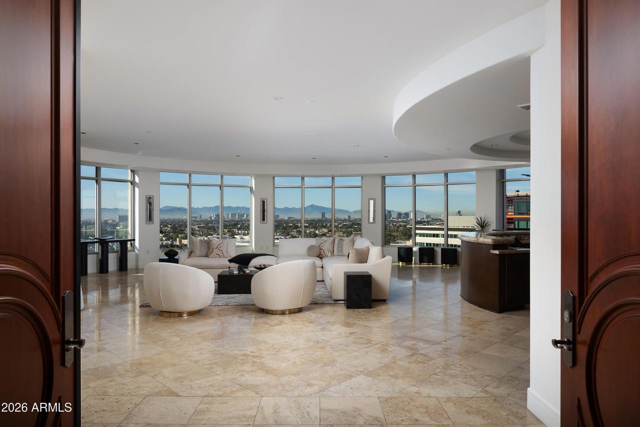 2402 E Esplanade Ln. #PH2, Phoenix, AZ 85016