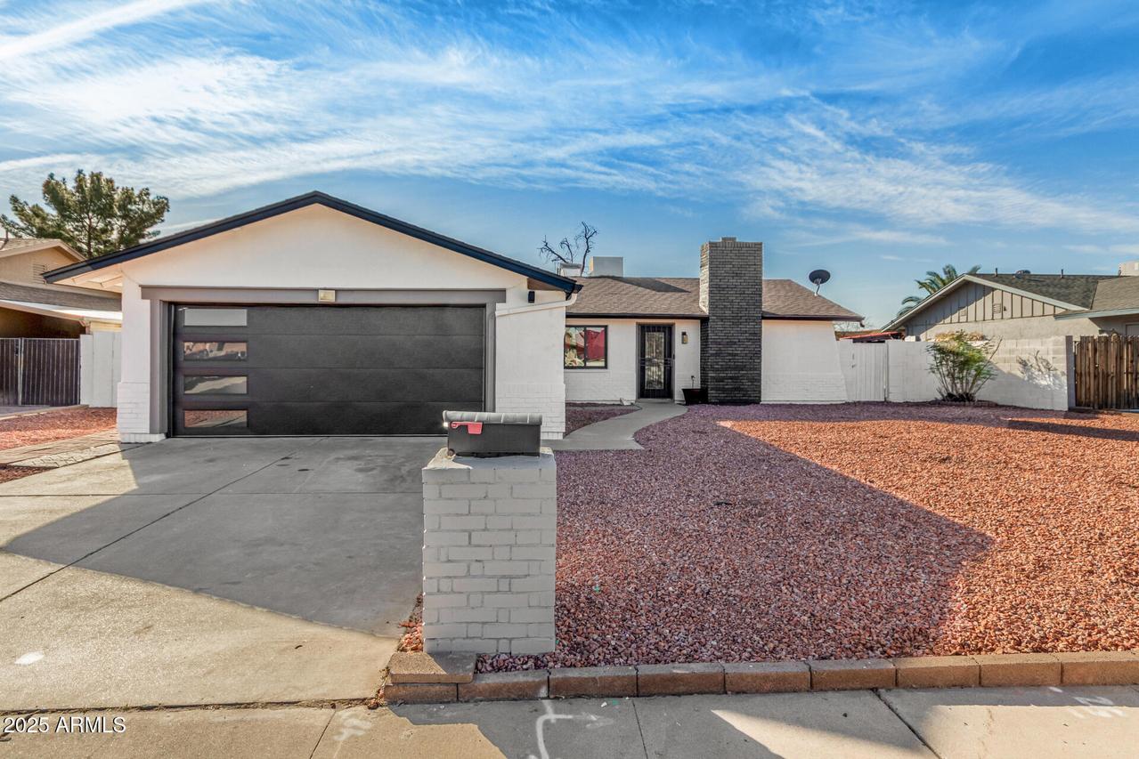 5515 W Carol Ann Way, Glendale, AZ 85306