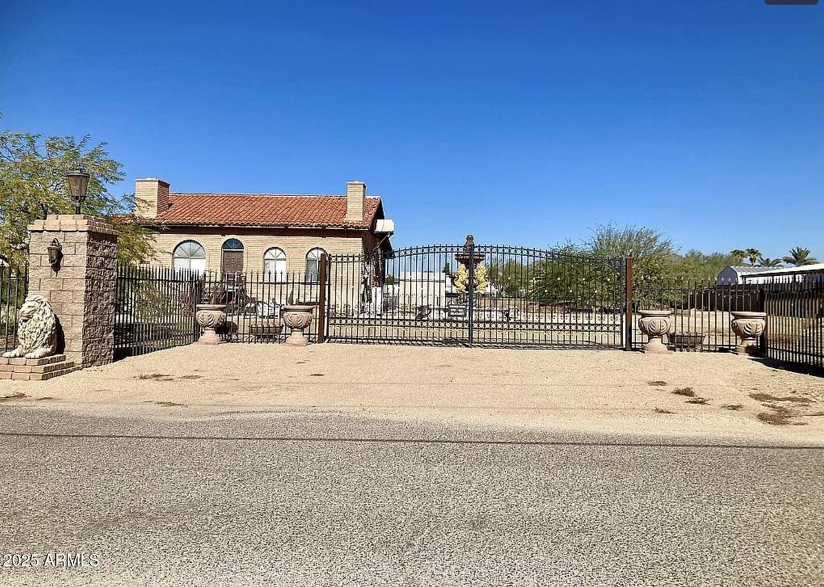 1732 W Yearling Rd., Phoenix, AZ 85085