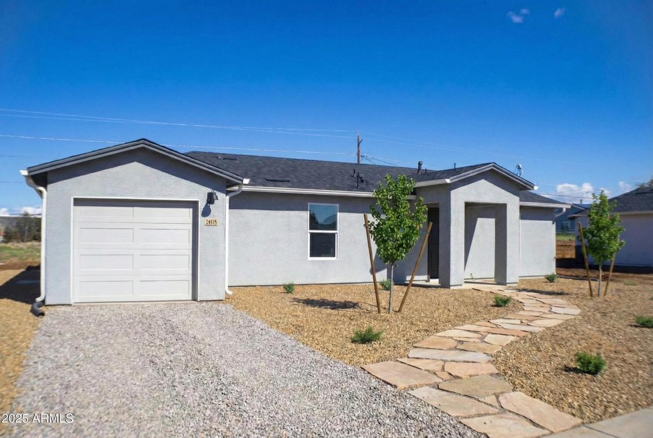 20050 E Lakeside Rd., Mayer, AZ 86333