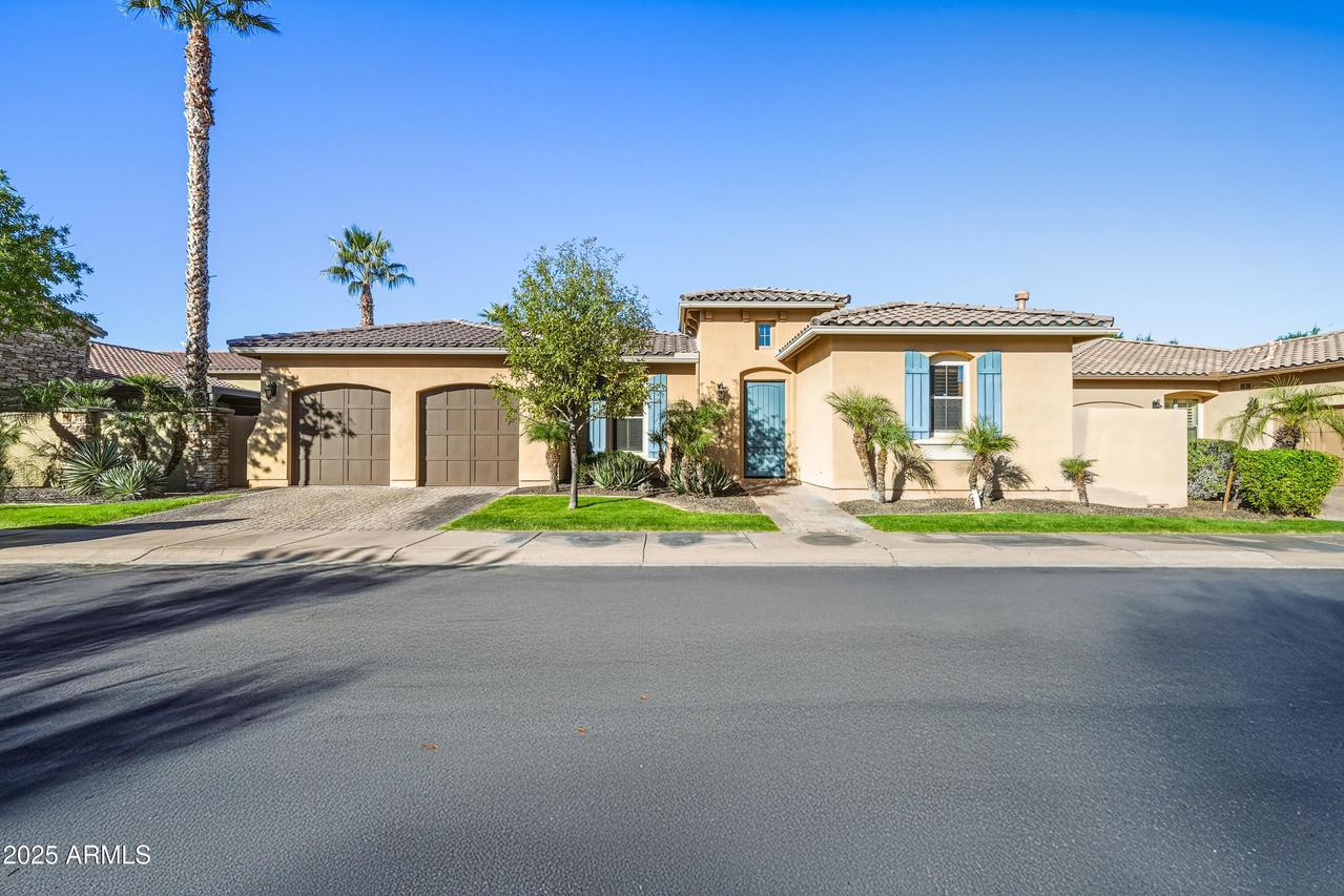 758 E Sunburst Ln., Tempe, AZ 85284