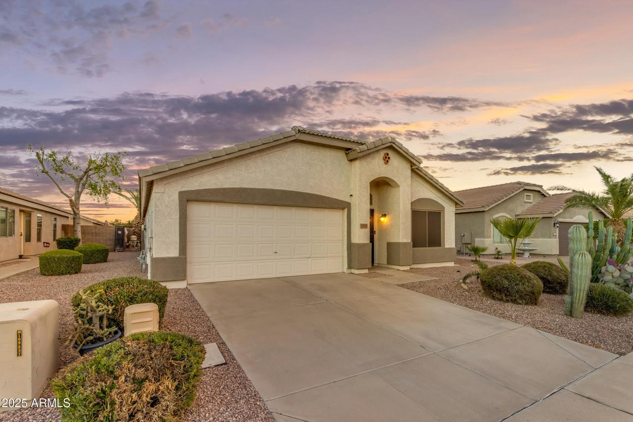 13438 W Redfield Rd., Surprise, AZ 85379