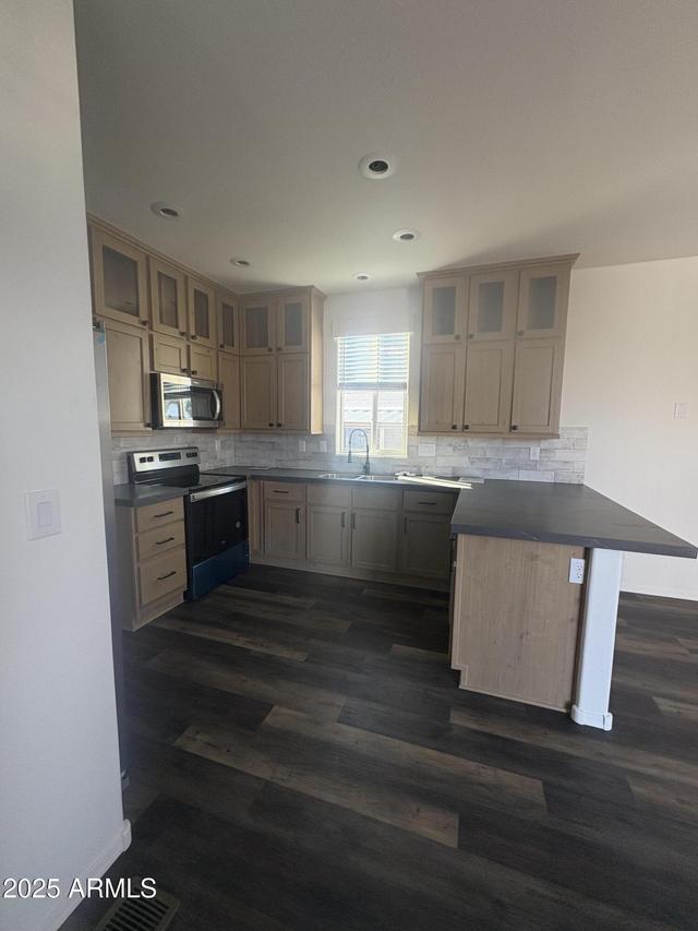 7750 E Broadway Rd. #357, Mesa, AZ 85208