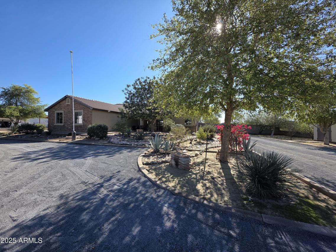 727 W Zion Ln., San Tan Valley, AZ 85143