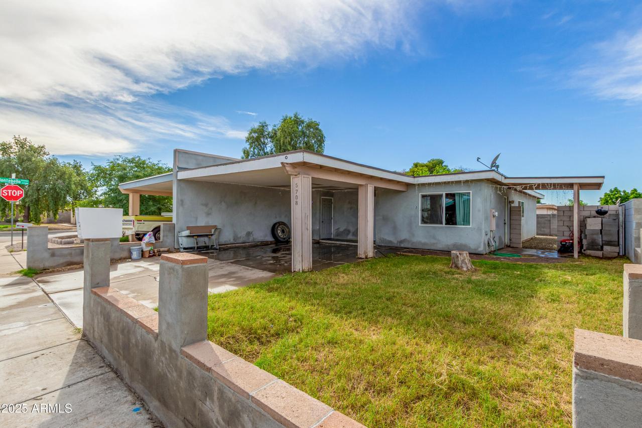5708 N 68th Dr., Glendale, AZ 85303
