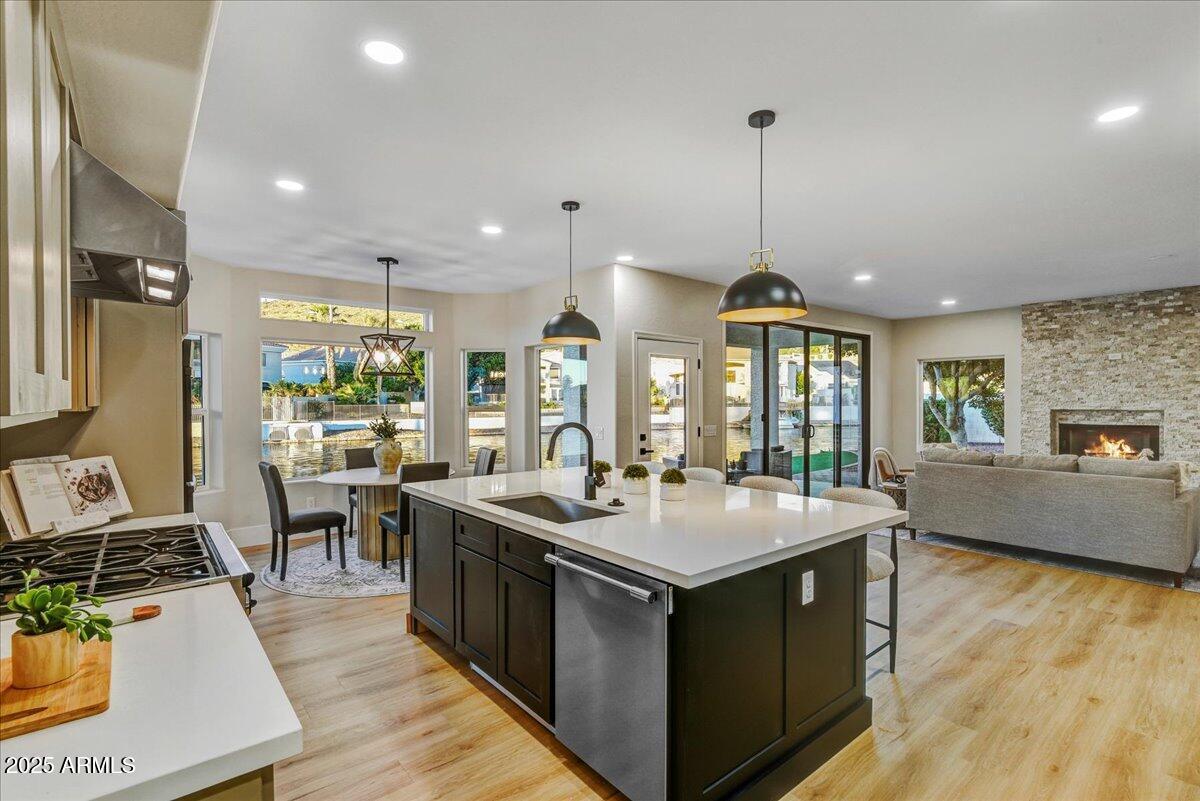 5286 W Lone Cactus Dr., Glendale, AZ 85308