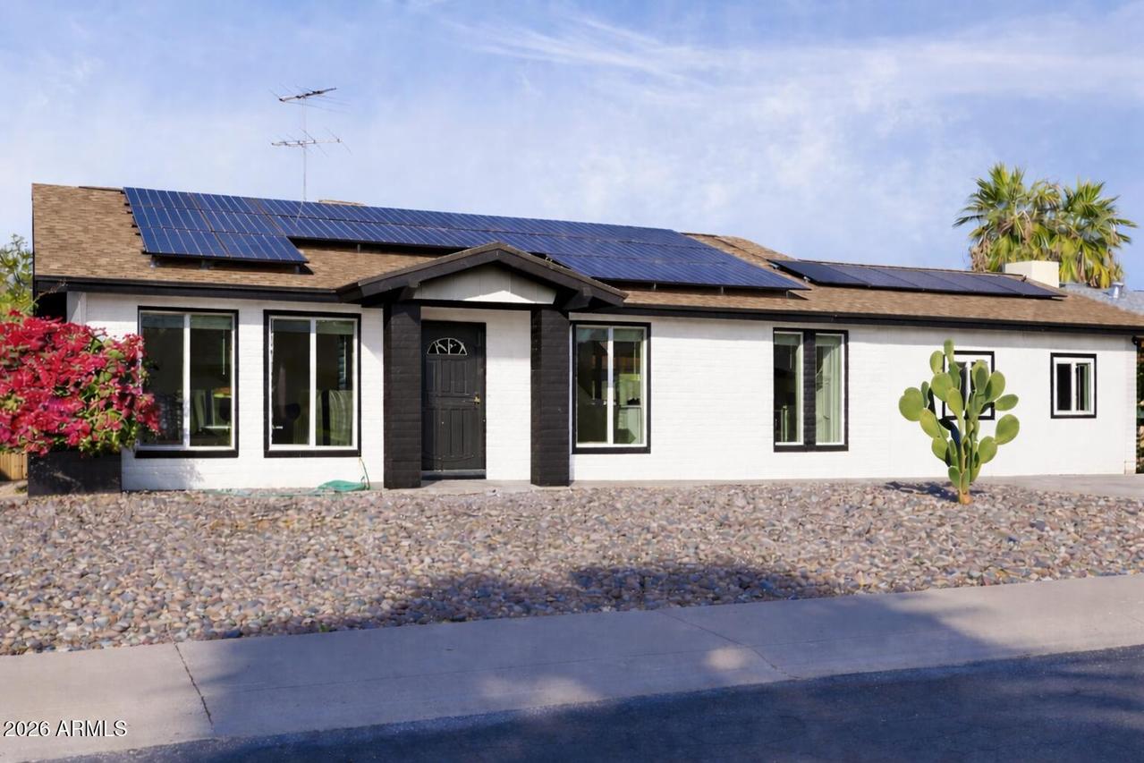 2936 W Michelle Dr., Phoenix, AZ 85053