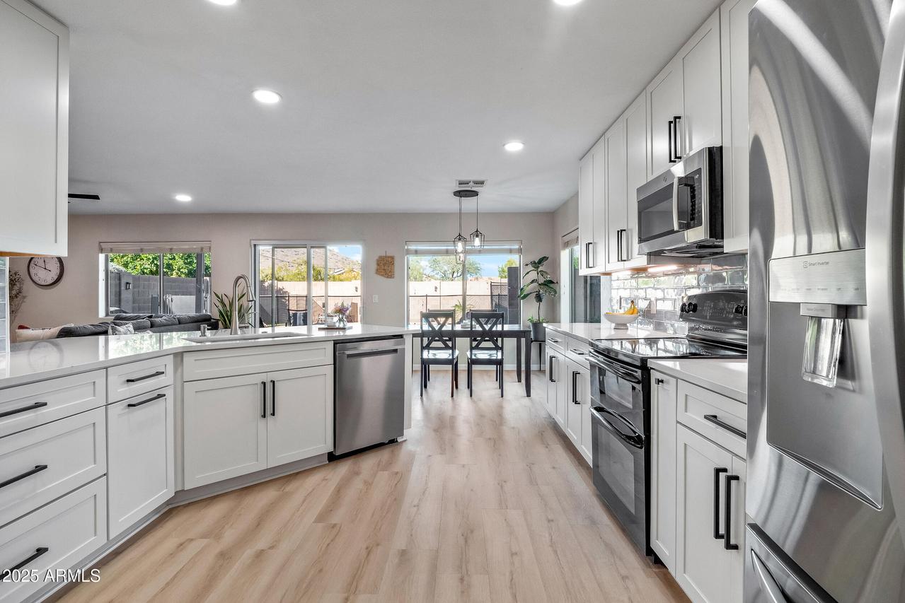 23218 N 22nd Pl., Phoenix, AZ 85024