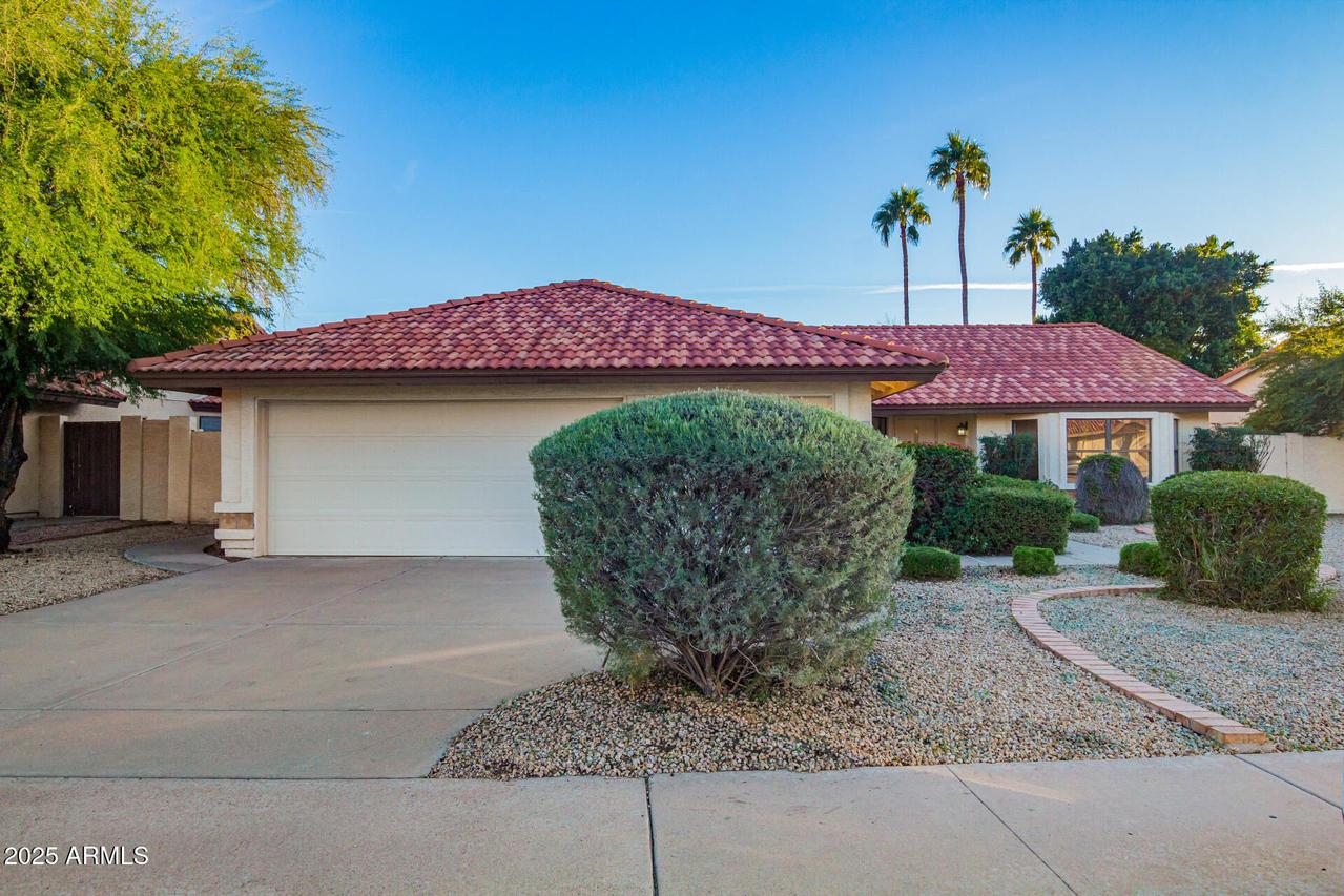 5461 E Enrose St., Mesa, AZ 85205