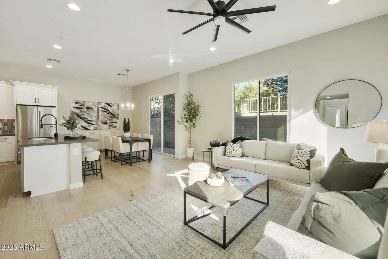 901 S Smith Rd. #1046, Tempe, AZ 85281