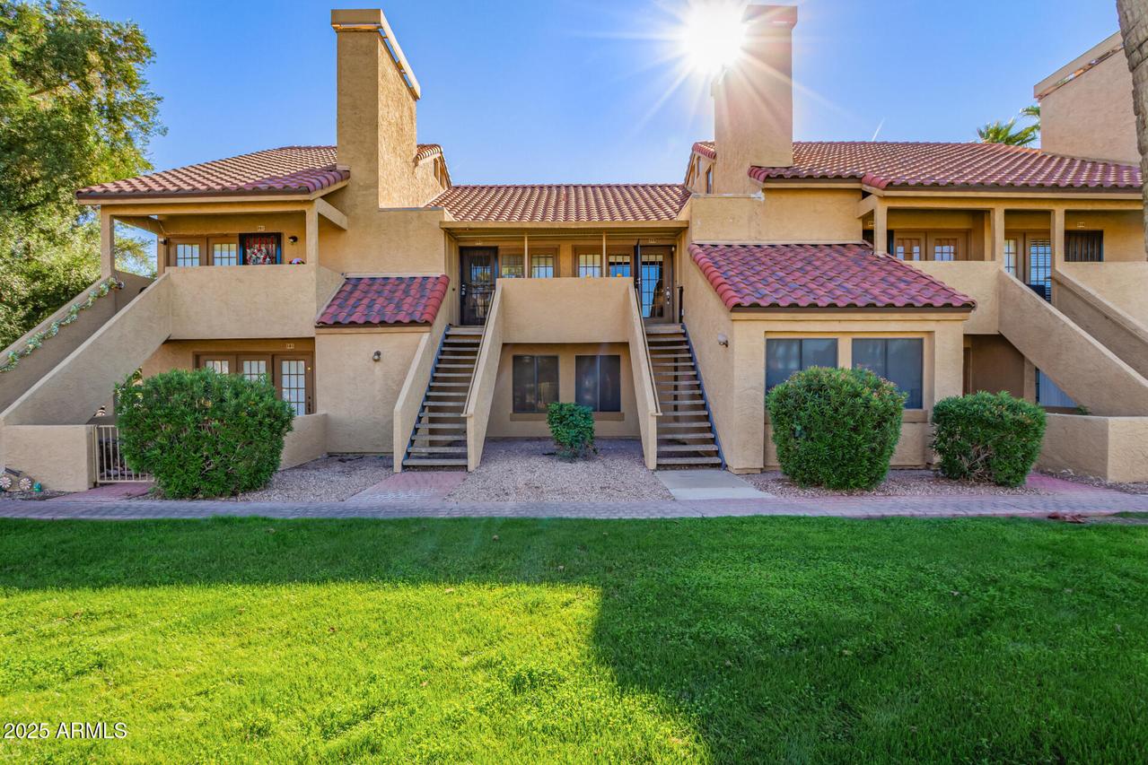 4901 S Calle Los Cerros Dr. #202, Tempe, AZ 85282