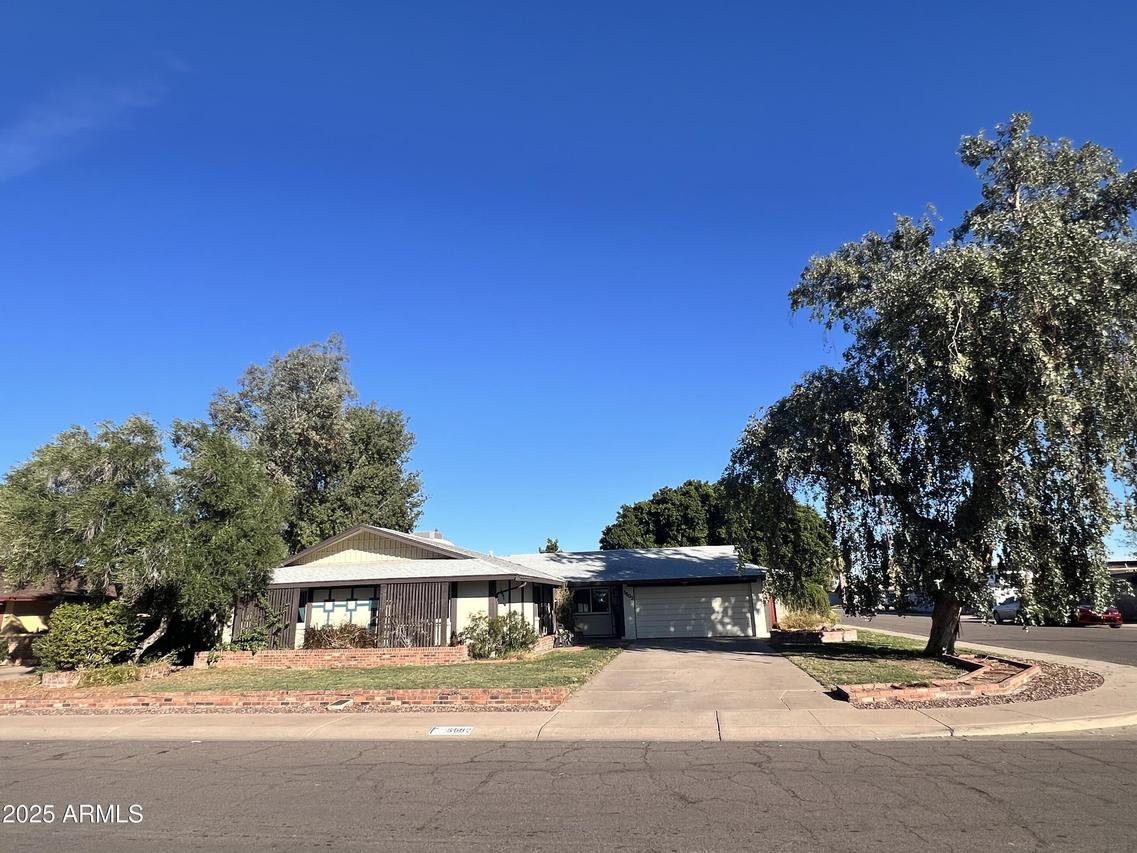 3602 W Frier Dr., Phoenix, AZ 85051