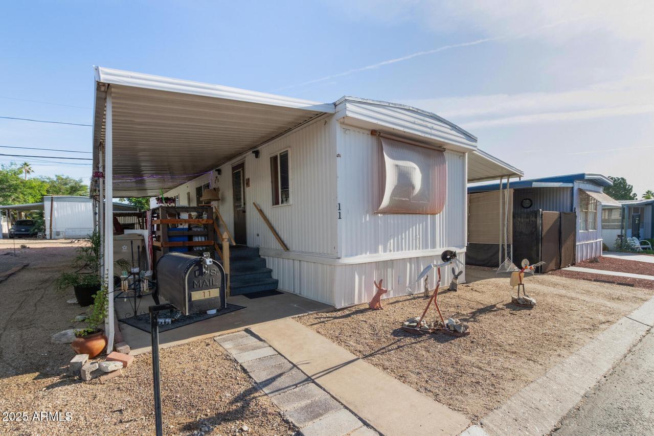 10401 N Cave Creek Rd. #11, Phoenix, AZ 85020