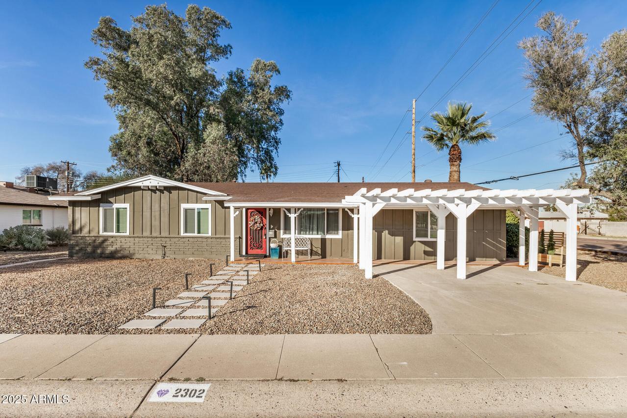 2302 W Berridge Ln., Phoenix, AZ 85015