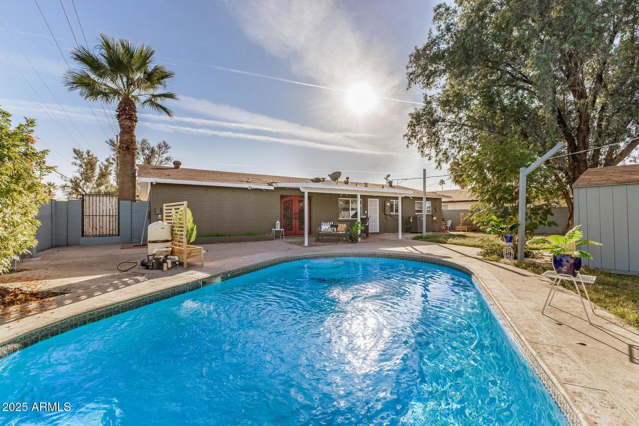 2302 W Berridge Ln., Phoenix, AZ 85015