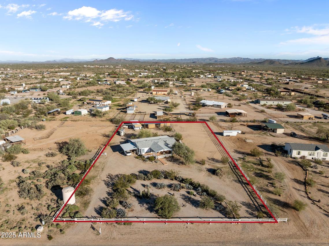 25124 W Saddle Mountain Rd., Morristown, AZ 85342