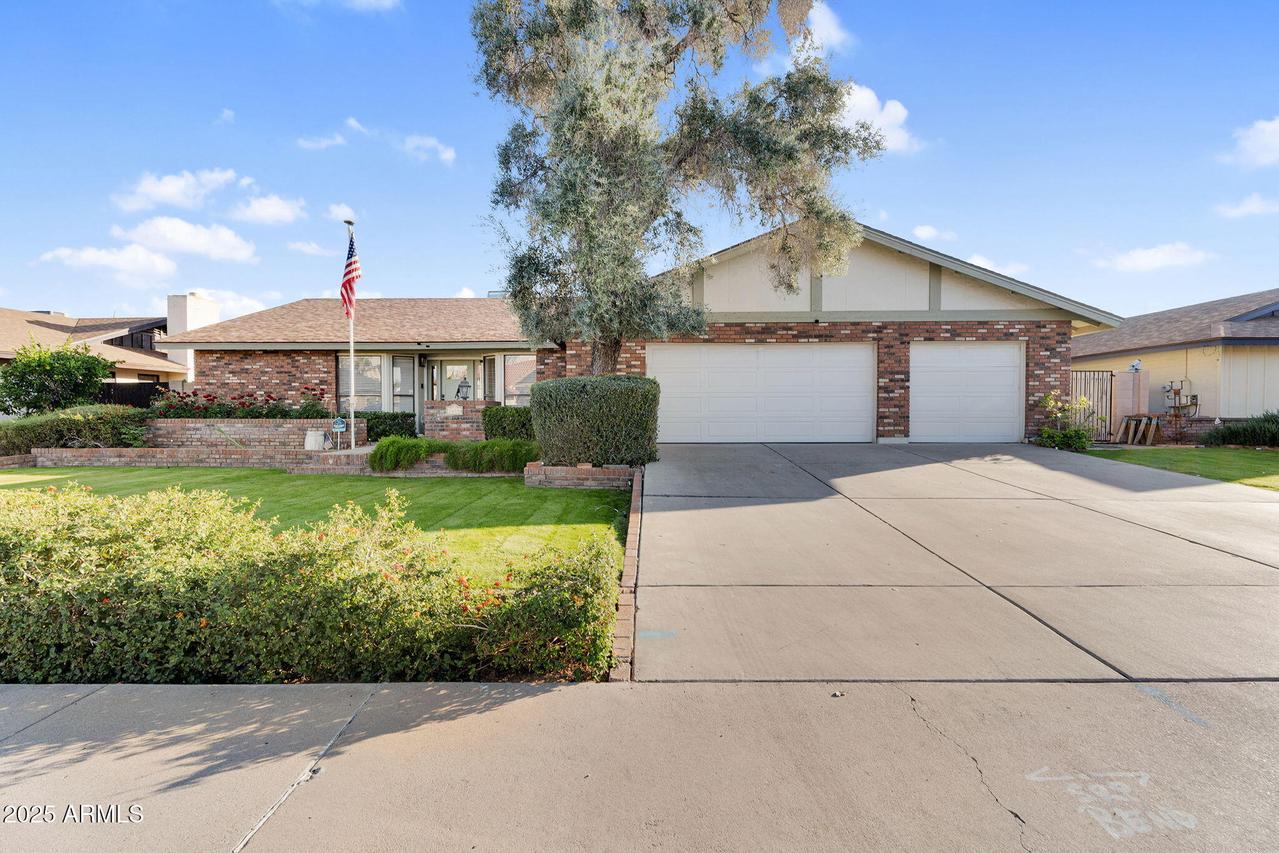 2655 E Encanto St., Mesa, AZ 85213