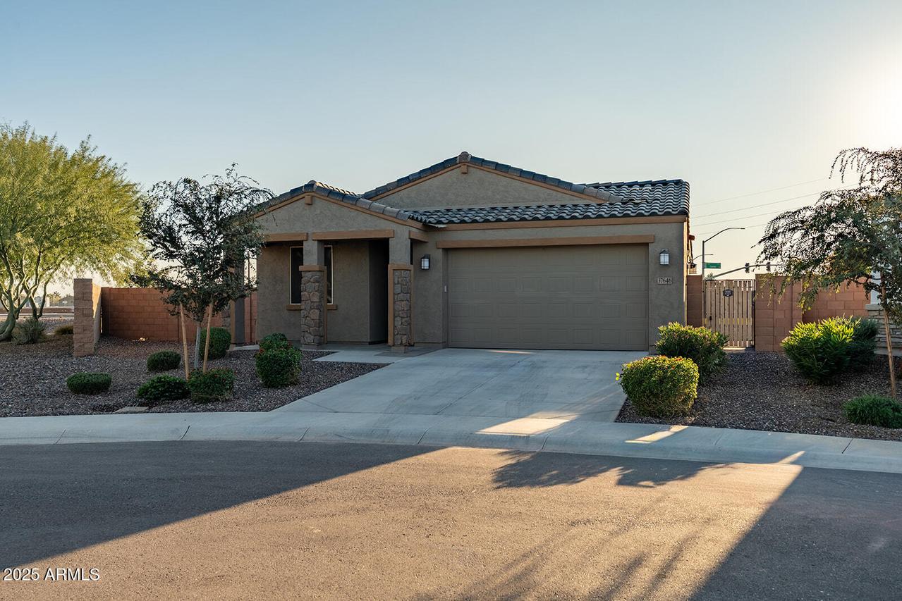 37646 N Bridlewood Ln., San Tan Valley, AZ 85140