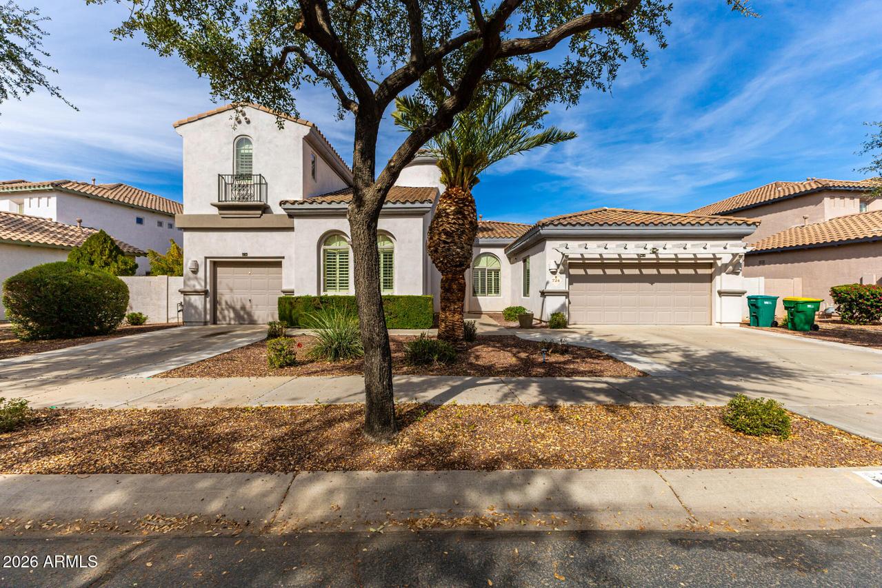 724 W Mesquite Ln., Litchfield Park, AZ 85340