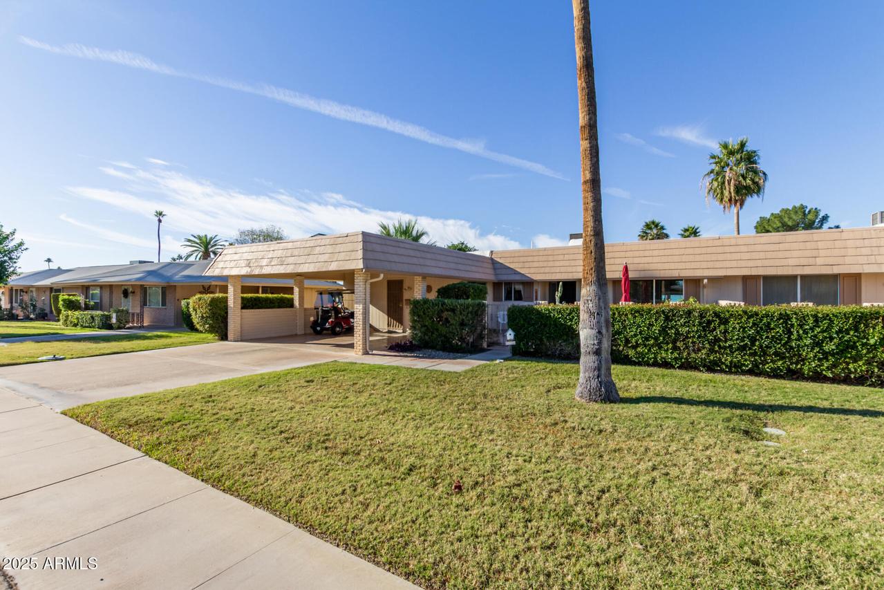 13610 N Hawthorn Dr., Sun City, AZ 85351